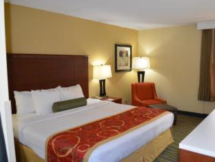 The Independence Inn - Charlotte Matthews Room photo